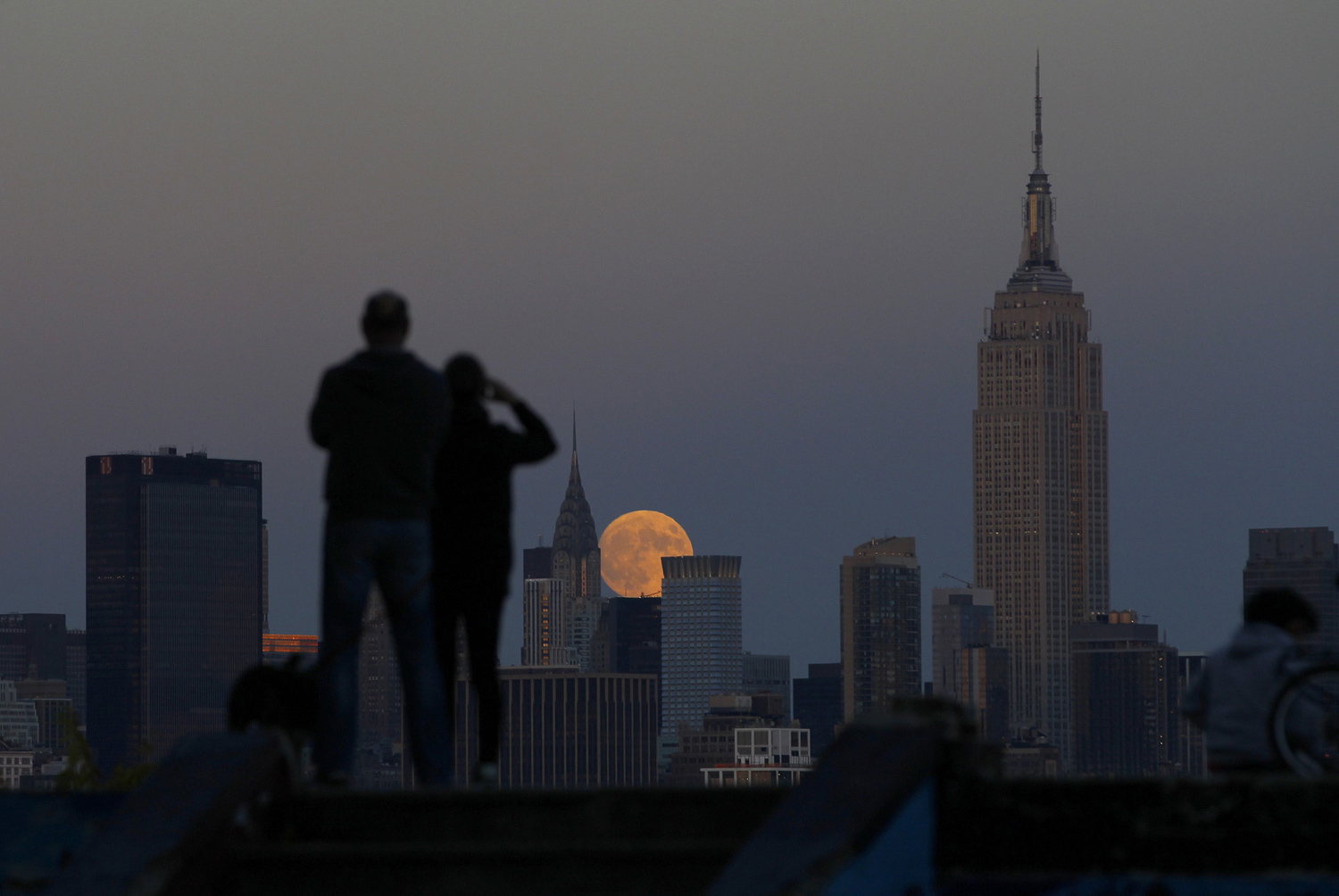 Луна в Нью Йорке