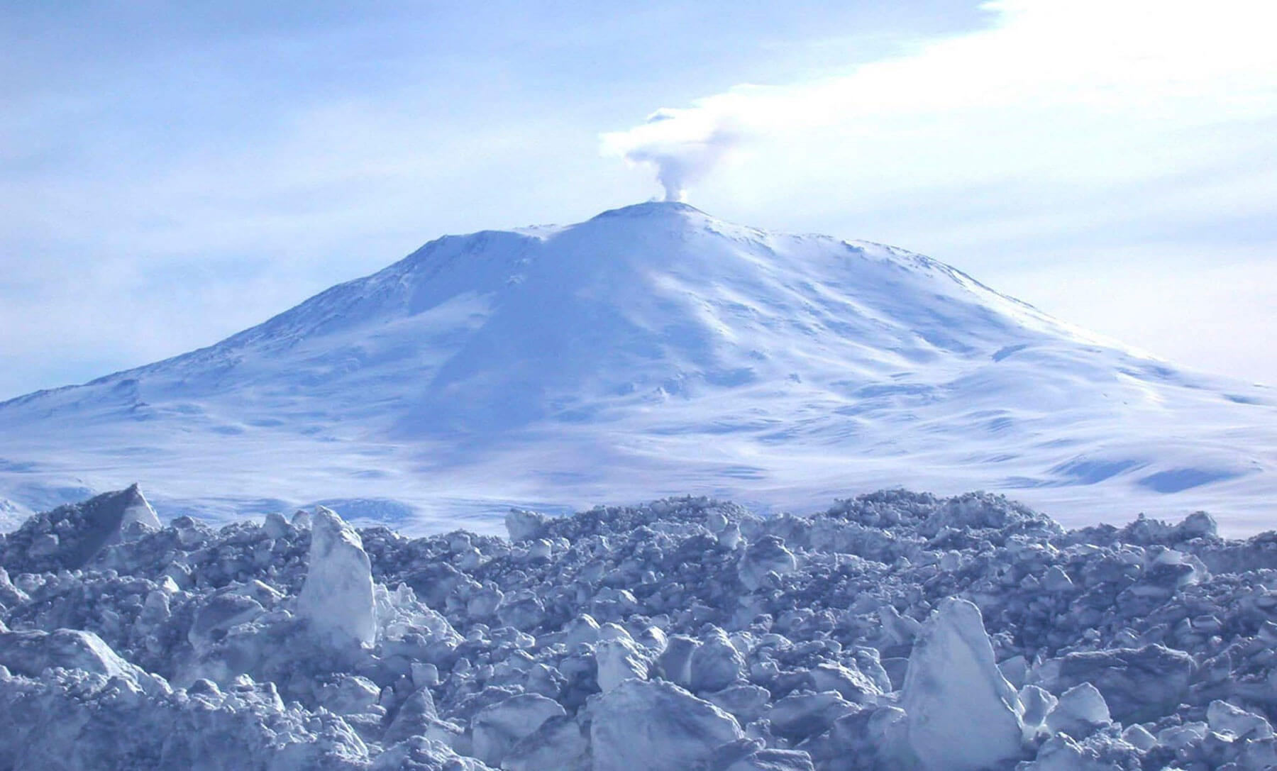 Вулкан Эребус, Антарктика