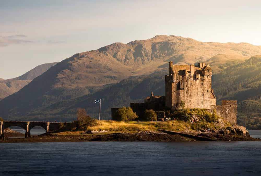 заброшенный замок в Шотландии