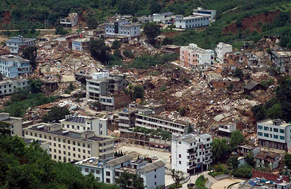 стихийные бедствия - землятресение в китае