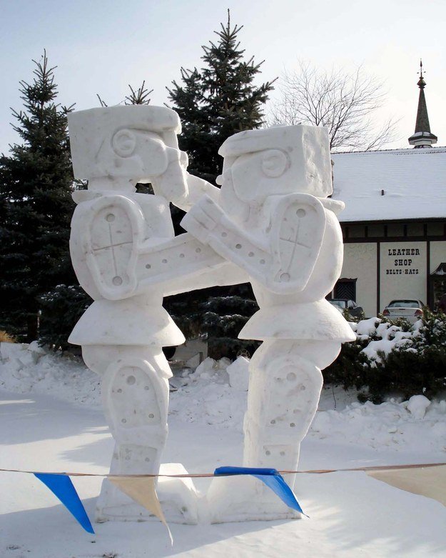 скульптуры из снега