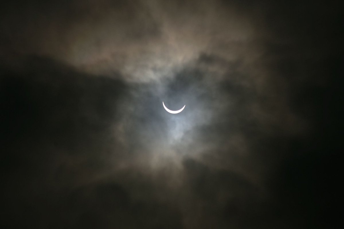 Фотографии солнечного затмения над Англией 20 арта 2015